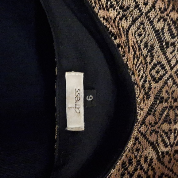 Dress - Picture 3 of 3